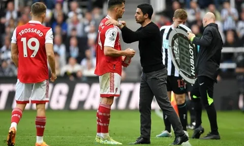 Xhaka nói thẳng 1 câu về Arteta và Xabi Alonso