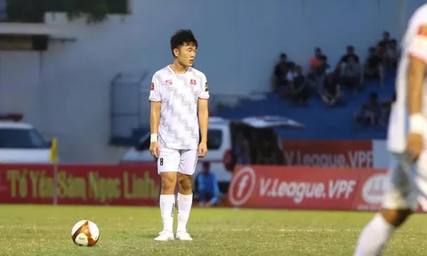 Xuân Trường thú nhận chuyện trả đũa bạn cùng phòng trên sân bóng