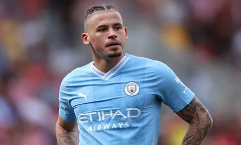 Romano tiết lộ cú lừa Phillips - Liverpool