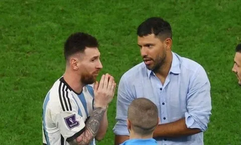 Phản ứng của Messi khi bị trêu đá cho đội bét bảng ở Mỹ