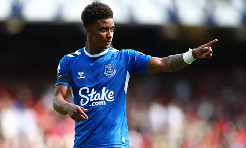 Romano tiết lộ cầu thủ Premier League muốn rời CLB càng sớm càng tốt