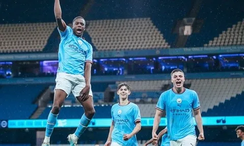Đội trẻ Man City thống trị bóng đá Anh