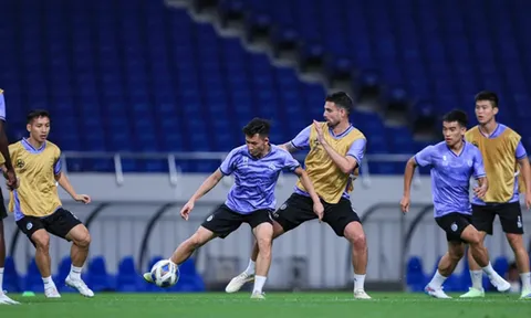 3 ngoại binh đồng loạt rời Hà Nội FC