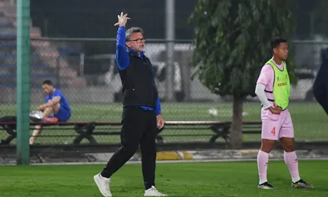 "Ông Troussier phải trả giá vì quyết định đó"