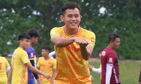 Tuyển thủ U23 Việt Nam "quay xe" với Hà Nội FC