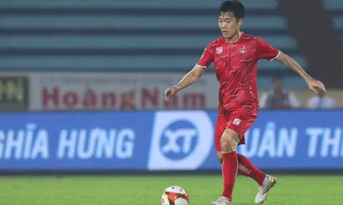 Lương Xuân Trường bất ngờ được AFC điểm tên
