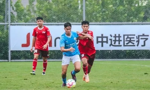 Phóng viên Trung Quốc thán phục CLB Việt Nam đánh bại U16 Man City