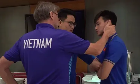 Rõ lý do Hồ Tấn Tài bị HLV Troussier quay lưng