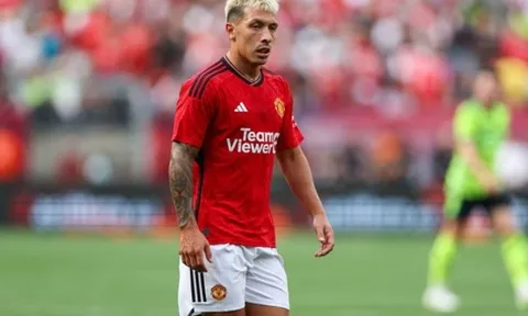 Yorke bênh vực Martinez, so sánh hậu vệ Man Utd với huyền thoại