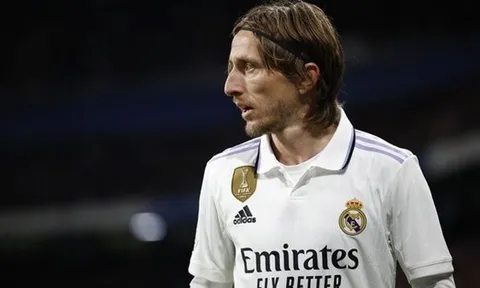 Lương Modric tăng gấp đôi nếu đồng ý tới Saudi Arabia