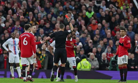 CHÍNH THỨC! Man Utd bị phạt ít ngày sau khi vô địch Carabao Cup