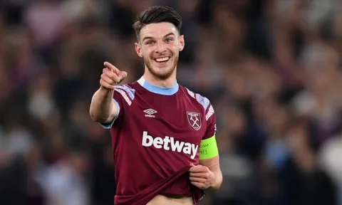 Phản ứng của Declan Rice khi Arsenal gia hạn với Saka