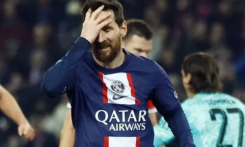 HLV Bayern bất ngờ với chiến thuật của PSG