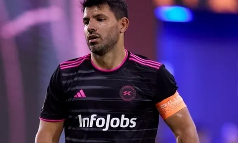 Aguero lập hat-trick rồi đá hỏng luân lưu khiến đội nhà thua trận