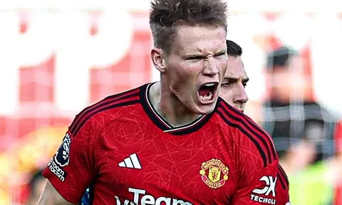Một tay hạ Brentford, McTominay phản ứng quá đẳng cấp sau trận