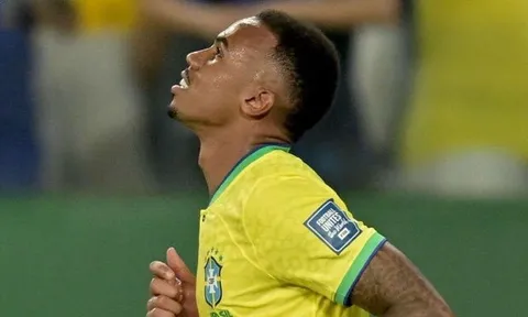 Sao Arsenal nổ súng, Brazil vẫn đứt mạch thắng ở VL World Cup