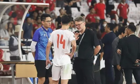 VFF phán quyết việc sa thải HLV Troussier; 10/11 nước ĐNÁ ủng hộ 'Phù thủy trắng'