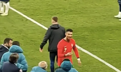 Ronaldo tức giận
