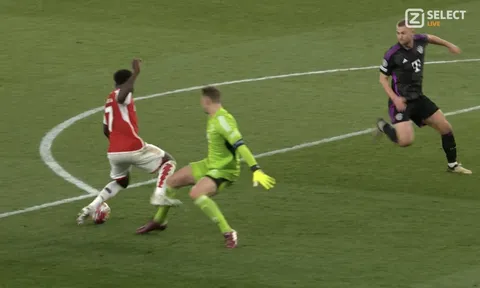 Tranh cãi Arsenal mất oan 11m trước Bayern
