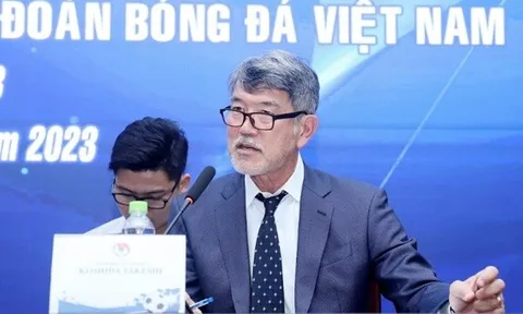Tân GĐKT VFF: Hy vọng giúp Việt Nam dự World Cup 2026 hoặc 2030