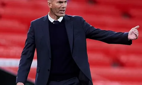 Man United chèo kéo Zidane