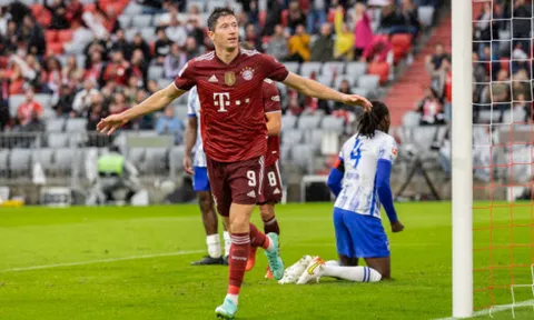 Lewandowski lập hat-trick, Bayern thắng đậm Hertha Berlin