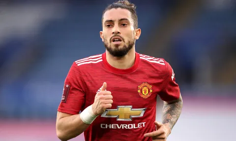 Sao Man Utd nằm trong danh sách ưu tiên chuyển nhượng của Xavi
