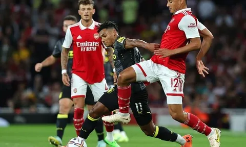 5 điểm nhấn Arsenal 2-1 Aston Villa: Hung thần Jesus; Cú hích từ Man Utd