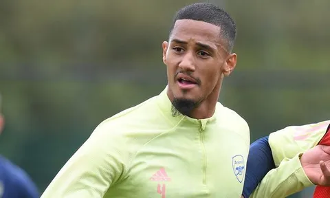 XONG! Arteta định đoạt tương lai của William Saliba