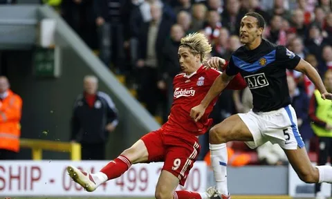 Ferdinand ám ảnh với cựu tiền đạo Liverpool