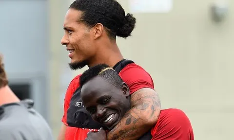 ĐHTB lượt đi bán kết C1: Chỉ 1 cái tên lọt vào đội hình toàn Liverpool, Man City