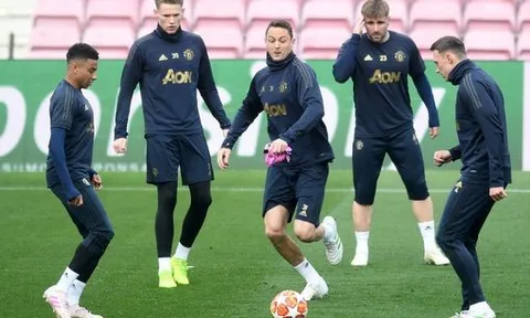 Mãi không tái xuất, Solskjaer xác nhận 'buông' 2 cái tên nối gót Pogba