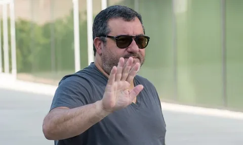 XONG! Raiola lớn lối can dự nội bộ M.U, Solskjaer chốt quyết định quan trọng
