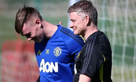 Chiến Arsenal, Man Utd bổ sung cái tên khá bất ngờ