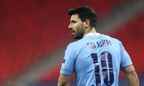 CĐV Man Utd dự báo điều tồi tệ khi Aguero rời Man City