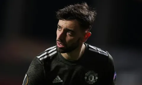 Mourinho đã đúng, cả Fernandes cũng không đồng tình với Solskjaer
