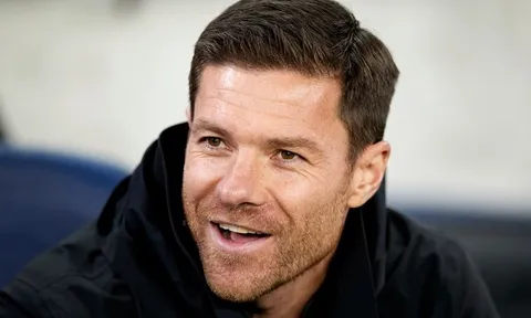 Xabi Alonso chuẩn bị cầm quân ở Champions League