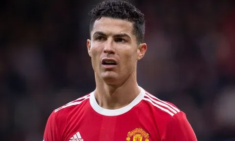 "Anh ấy là Ronaldo… anh ấy không phải Chúa!"