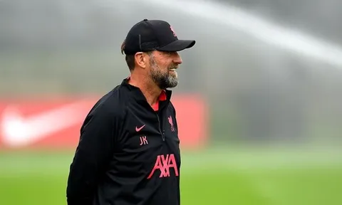 Klopp đòi 3 điểm nếu trận M.U - Liverpool bị hoãn