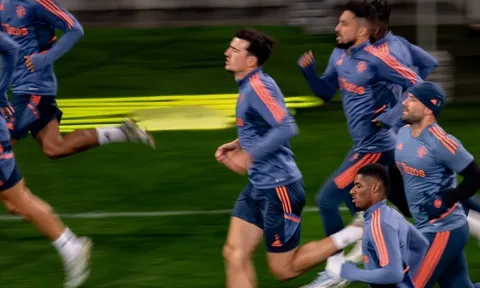 Man Utd đón cú hích từ Maguire