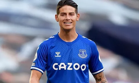 Gary Neville: "James Rodriguez đẳng cấp nhưng tôi không e sợ"