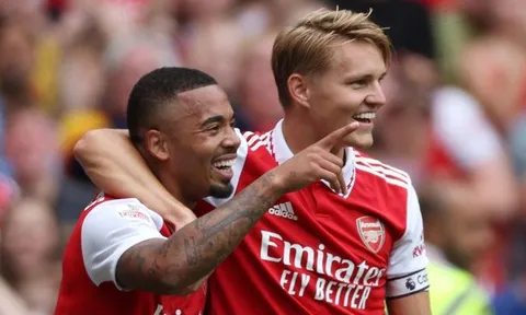 Chuyên gia quan ngại, mong 1 đội EPL đưa Arsenal 'trở lại mặt đất'