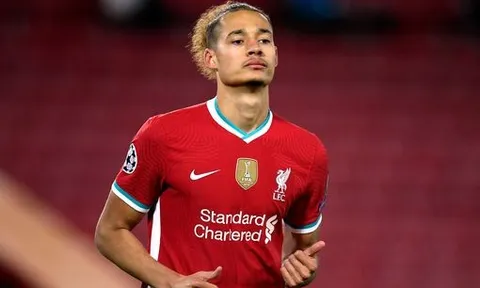 Vừa trở lại Liverpool, sao trẻ nhận ngay 2 lời đề nghị