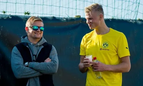 Cha Haaland nói gì về Man United?