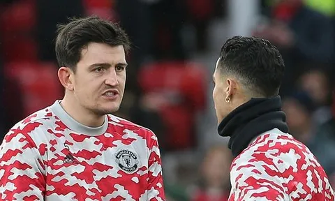 Biến lớn tại M.U, Maguire cay cú từ chối trao băng đội trưởng cho Ronaldo