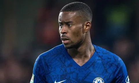 Chelsea đang có một "cỗ xe tăng" trong hàng thủ nhưng lại không sử dụng