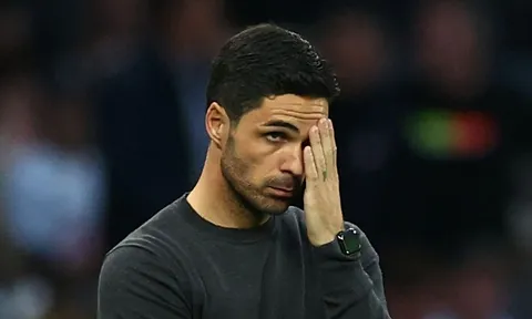 Arteta tặc lưỡi với lời hứa chuyển nhượng ở Arsenal