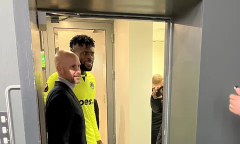 Uzoho đề nghị một điều với Erik ten Hag
