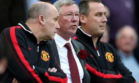 Sự nghiệp cầm quân lừng lẫy, Sir Alex vẫn ngao ngán một CLB