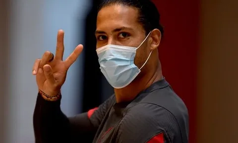 Klopp "sợ hãi" trước kế hoạch của Van Dijk